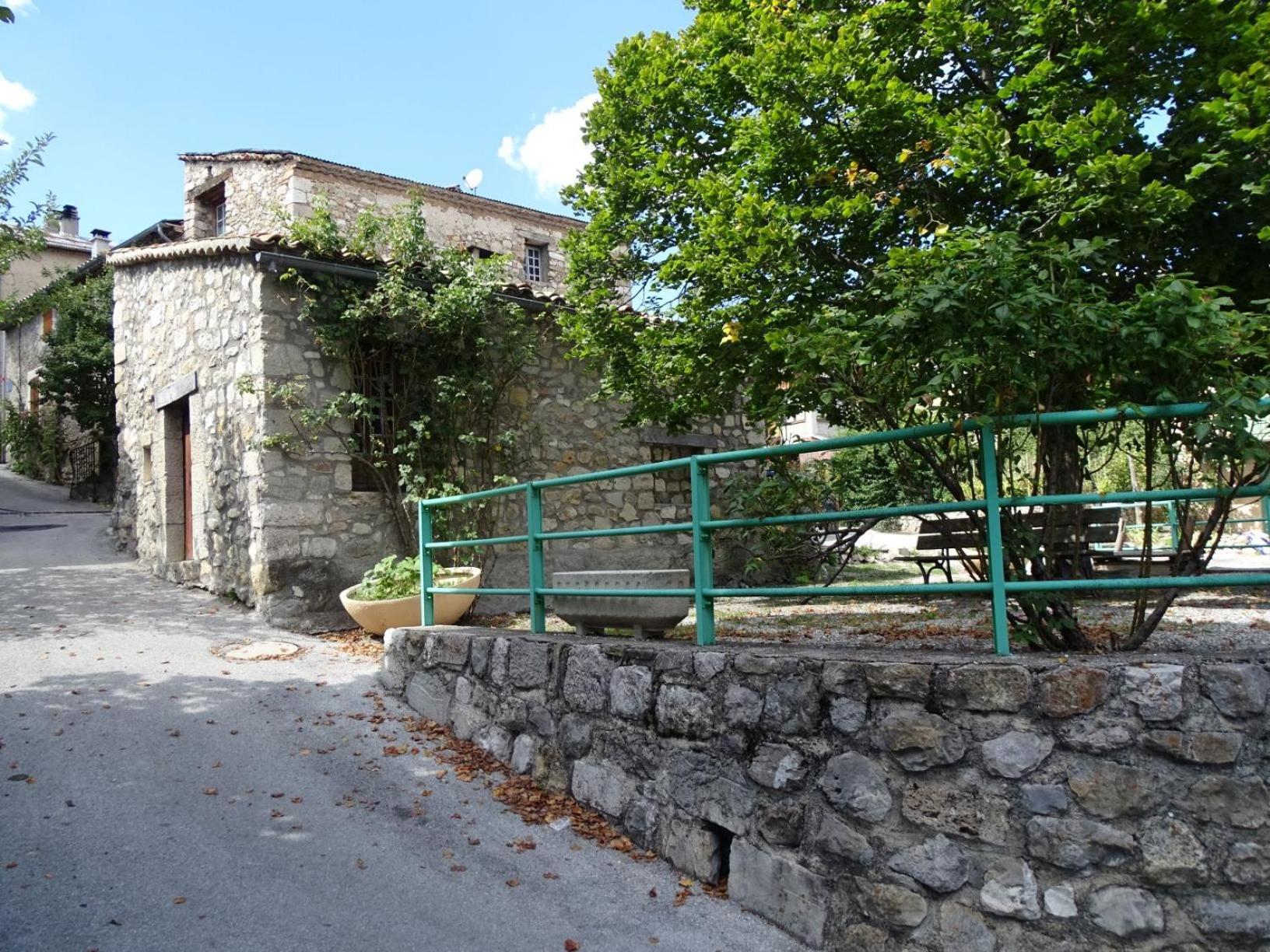 La Fischaumiere Bed & Breakfast Soleilhas Exterior photo